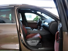 2014款 4.2L AT V8 5座