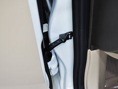 宝骏610 2014款 1.5L 自动 舒适型