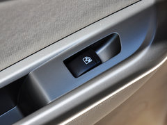 宝骏610 2014款 1.5L 自动 舒适型