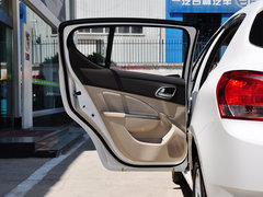 宝骏610 2014款 1.5L 自动 舒适型