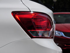 宝骏610 2014款 1.5L 自动 舒适型