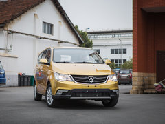 2014款 1.8L 手动 舒适型 7座