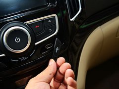 2014款 1.8L 手动 舒适型 7座