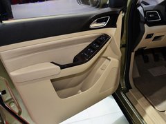 2014款 1.8L 手动 舒适型 7座