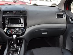 2014款 1.5L 手动 尊享型