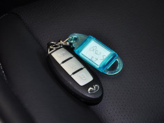 2014款 3.7L 豪华版
