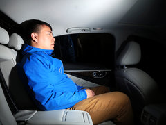 2014款 3.7L 豪华运动版