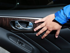 2014款 3.7L 豪华运动版