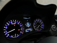 2014款 3.7L 豪华运动版