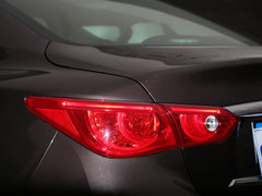 2014款 3.7L 豪华运动版