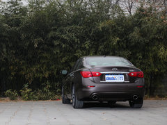 2014款 3.7L 豪华运动版