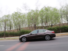 2014款 3.7L 豪华运动版