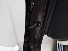 2014款 3.7L 豪华运动版