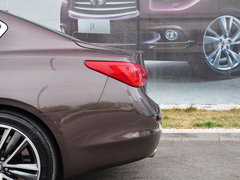 2014款 3.7L 豪华运动版