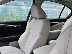 2014款 3.7L 豪华运动版