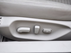 2014款 3.7L 豪华运动版