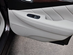 2014款 3.7L 豪华运动版