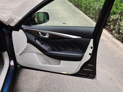 2014款 3.7L 豪华运动版