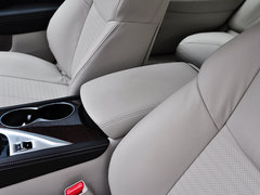 2014款 3.7L 豪华运动版