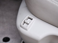 2014款 3.7L 豪华运动版