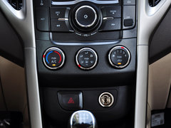 2014款 1.5L 手动 标准型