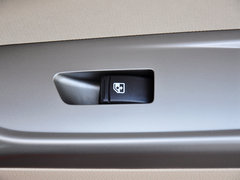 宝骏610 2014款 1.5L 手动 标准型