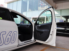 2014款 改款 2.0T 自动 T5 个性运动版