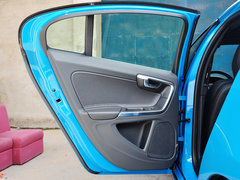 2014款 改款 2.0T 自动 T5 个性运动版