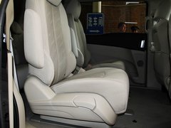 2014款 2.4L 自动 CT豪华商务舒适版 7座