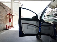 2014款 2.4L 自动 CT豪华商务舒适版 7座