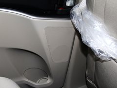 2014款 2.4L 自动 CT豪华商务舒适版 7座