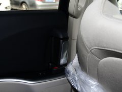 2014款 2.4L 自动 CT豪华商务舒适版 7座