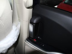 2014款 2.4L 自动 CT豪华商务舒适版 7座