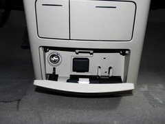 2014款 2.4L 自动 CT豪华商务舒适版 7座