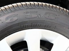 2014款 2.4L 自动 CT豪华商务舒适版 7座