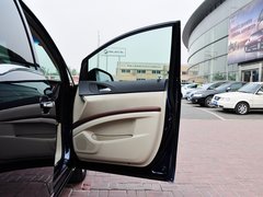 2014款 2.4L 自动 LT豪华商务行政版 7座