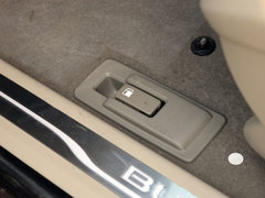 2014款 3.0L 自动 XT豪华商务旗舰版 7座