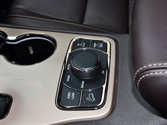 2014款 3.0L 自动 旗舰尊悦版 5座