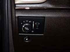 2014款 3.0L 自动 旗舰尊悦版 5座