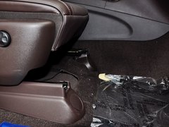 2014款 3.0L 自动 旗舰尊悦版 5座