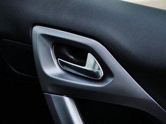 2014款 1.6L 自动 时尚版 5座