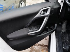 2014款 1.6L 自动 时尚版 5座