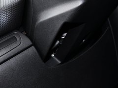 2014款 1.6L 自动 时尚版 5座