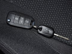 2014款 1.6L 手动 时尚版 5座