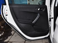 2014款 1.6L 手动 时尚版 5座
