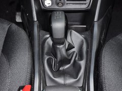 2014款 1.6L 手动 时尚版 5座