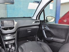 标致2008 2014款 1.6L 手动 时尚版 5座