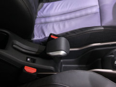 2014款 1.6L 自动 领航版 5座