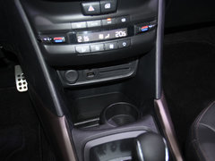 2014款 1.6L 自动 领航版 5座