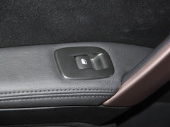 2014款 1.6L 自动 领航版 5座